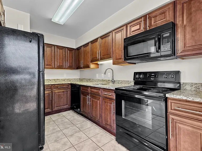 Building Photo - 7858 Snead Ln
