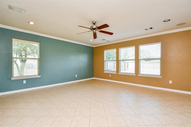 Building Photo - 22238 Orchard Dale Dr