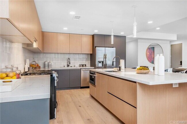 Building Photo - 5110 Whitsett Ave