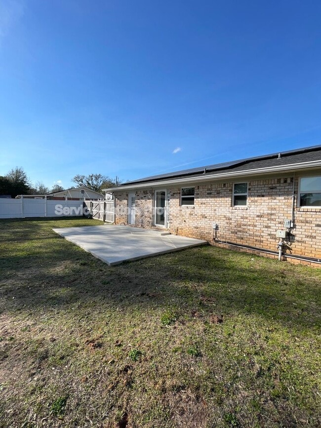 Building Photo - 5057 Pennington Ln