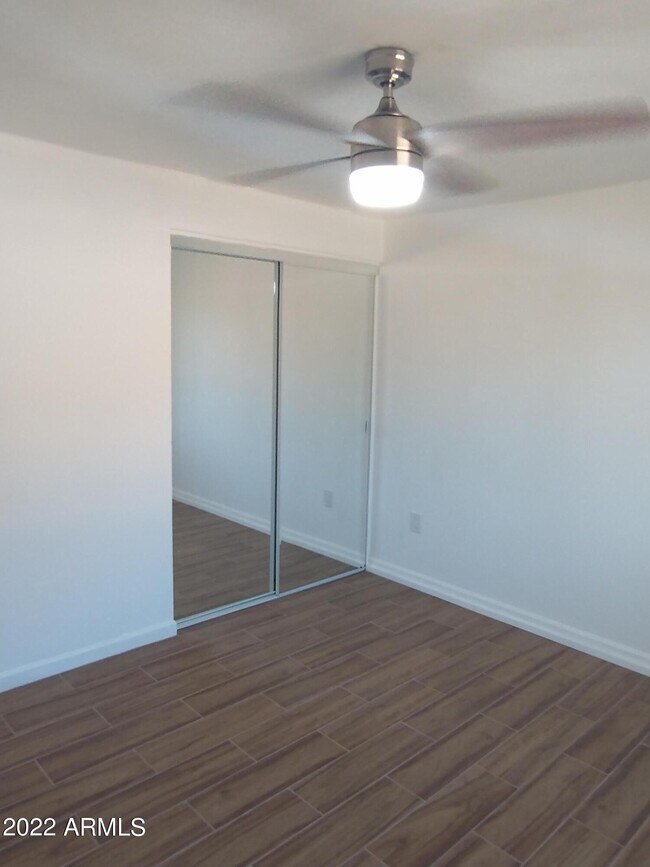 Building Photo - 13802 N 17th Ave