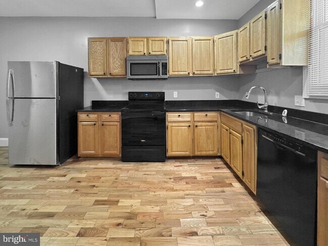 Building Photo - 2265 Reisterstown Rd