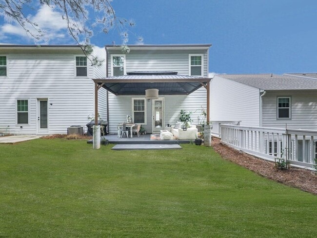 Building Photo - 499 Bishop Ln