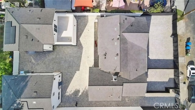 Building Photo - 7423 Balcom Ave