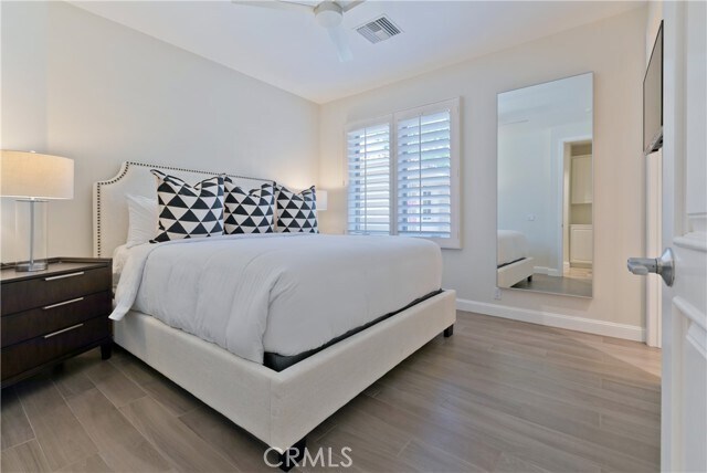 Building Photo - 55495 Royal St George