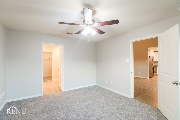 Building Photo - 10405 Sweetwater Creek Dr