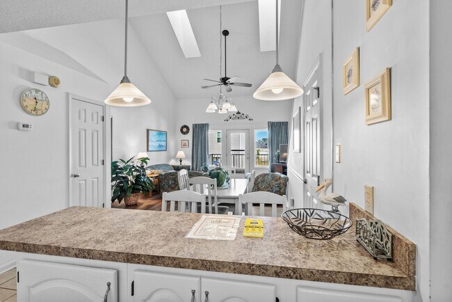 Building Photo - All Inclusive Seasonal Rental Available NOW-3/31/2026