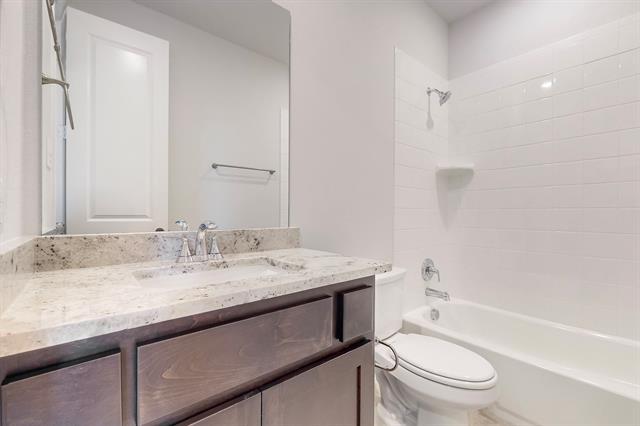 Building Photo - 1818 Buckeye Ln