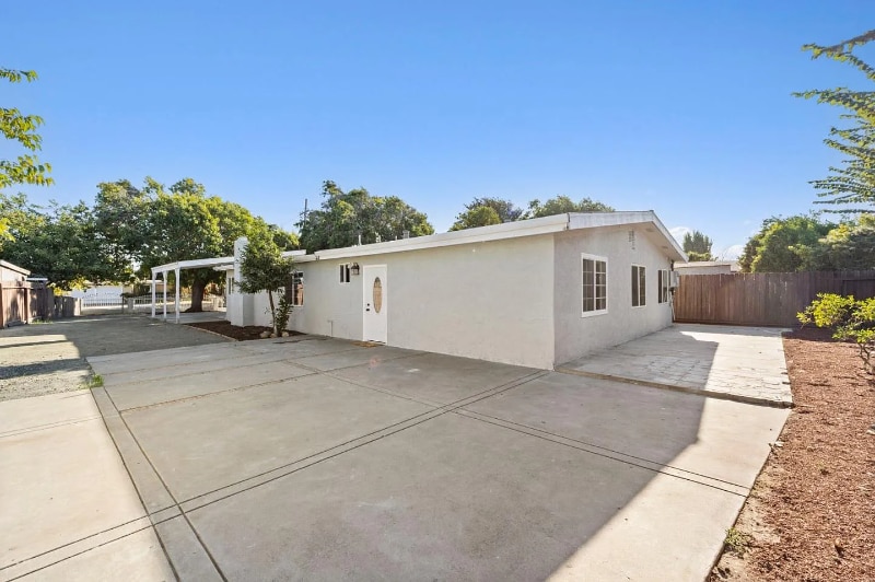 Building Photo - 2887 Fordham St