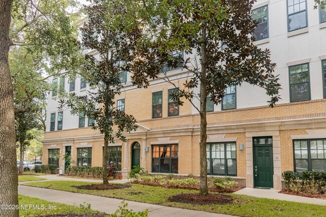 Building Photo - 1661 Riverside Ave