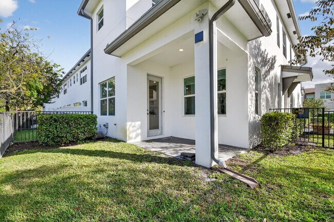 Building Photo - 4839 Navali Dr