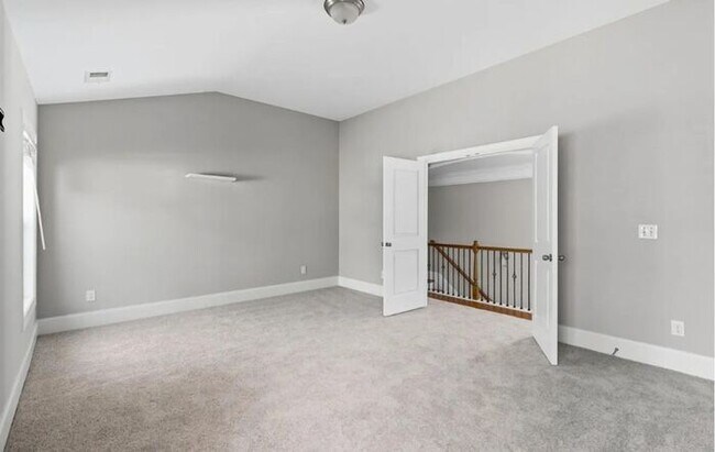 Building Photo - Ashley Oaks Luxury Home