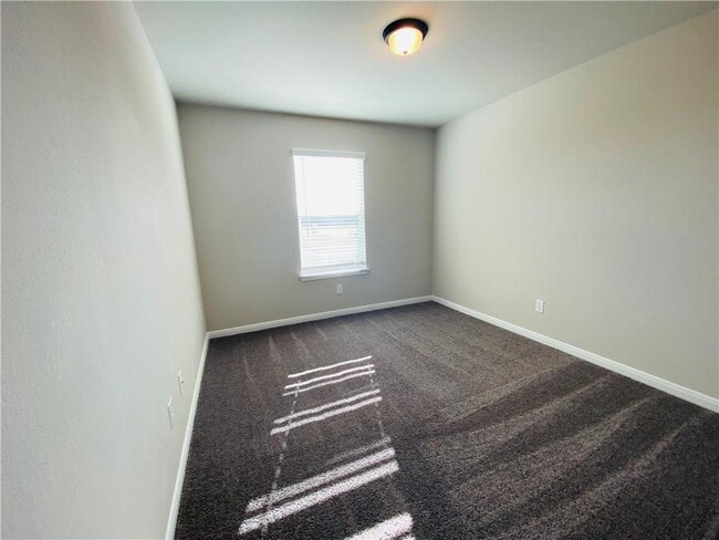 Building Photo - 721 Hollyhock Dr