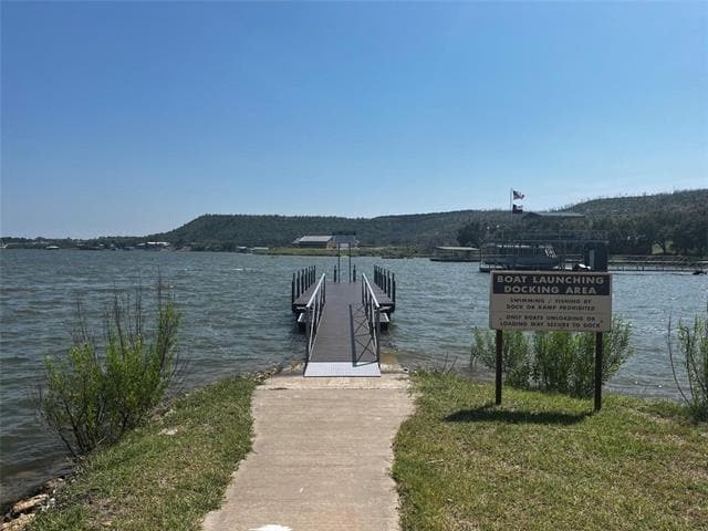 Building Photo - 504 Doe Ln