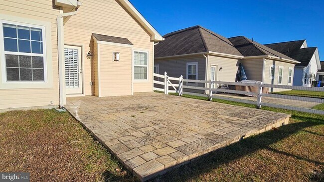 Building Photo - 11257 Yellowstone Ct