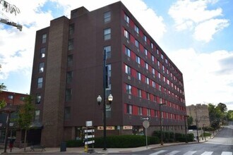 Building Photo - Hetzel Plaza-710