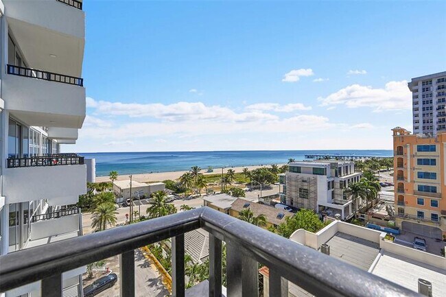 Building Photo - 525 N Ocean Blvd