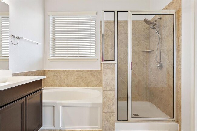 Building Photo - 448 Drystone Trail