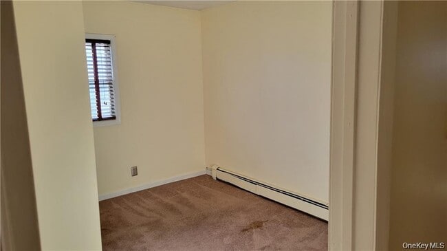 Building Photo - 14 Brookside Rd