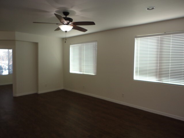 Building Photo - 34360 N Levi Ct