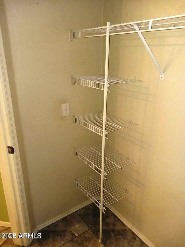 Building Photo - 5401 E Van Buren St