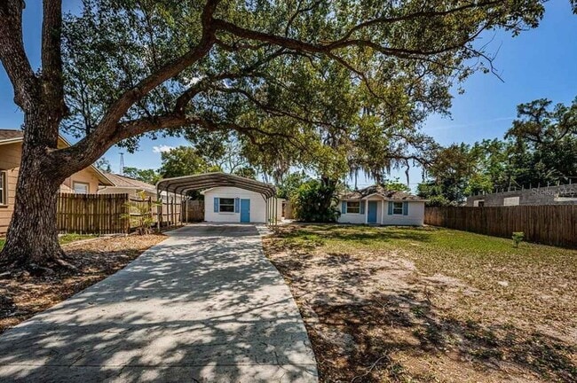 Building Photo - 1233 Sedeeva Cir S