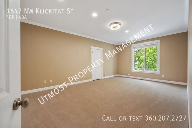 Building Photo - 1647 NW Klickitat St