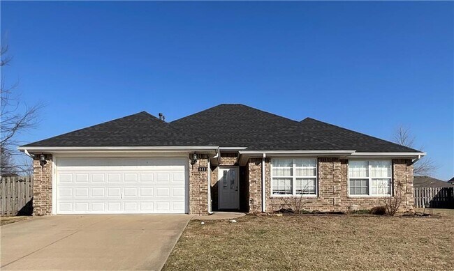 Building Photo - 441 Kate Dr