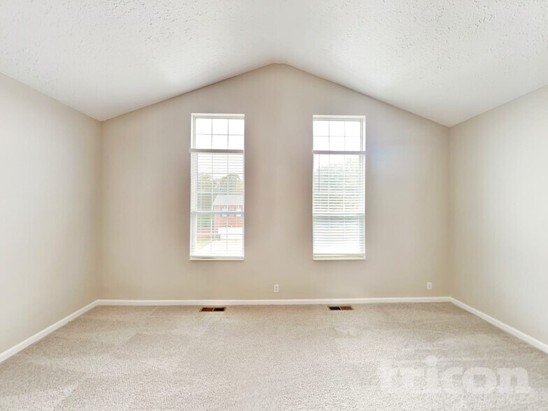 Building Photo - 716 Hallcrest Ct