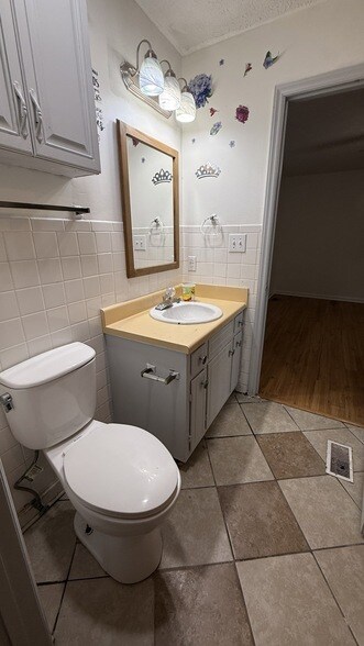 Building Photo - 3034 Fieldview Dr