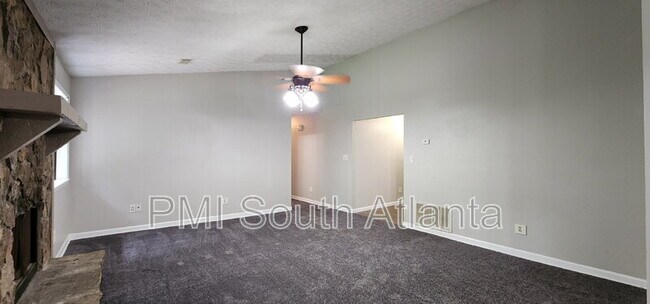 Building Photo - 145 Paces Dr