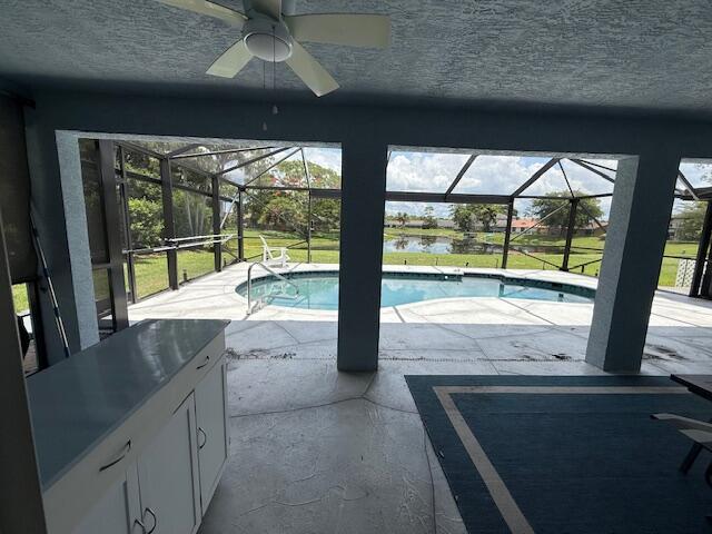 Building Photo - 847 Foresteria Ave