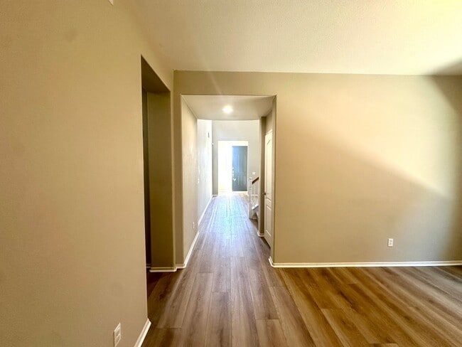 Building Photo - Beautiful Winchester 4-Bedroom  Home!