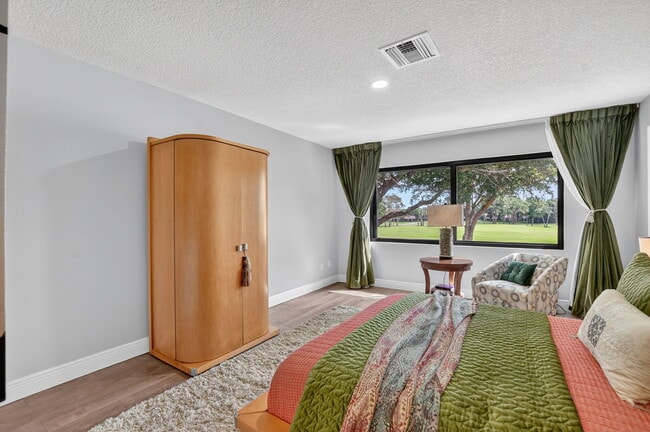 Building Photo - 21650 Juego Cir