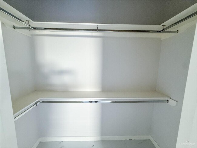 Building Photo - 13 Puffin Ave