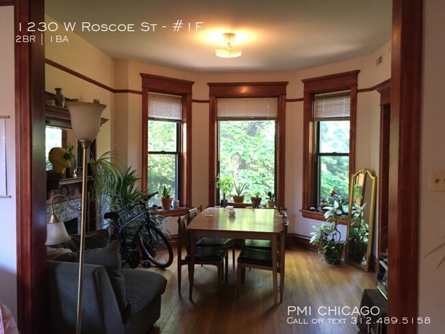 Building Photo - 1230 W Roscoe St