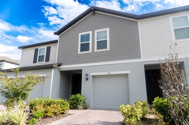 Building Photo - 561 Legacy Lp