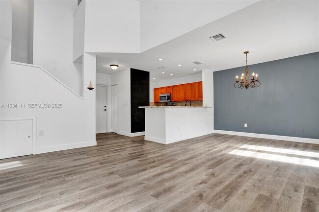 Building Photo - 20985 SW 84th Ave