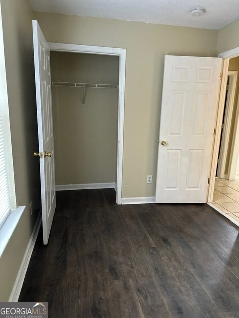 Building Photo - 323 Carriage Ln