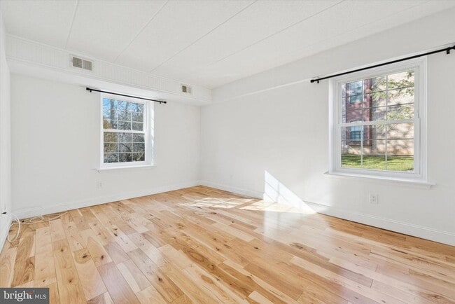 Building Photo - 612 Washington Pl