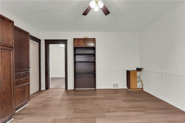 Building Photo - 3998 E 54th St