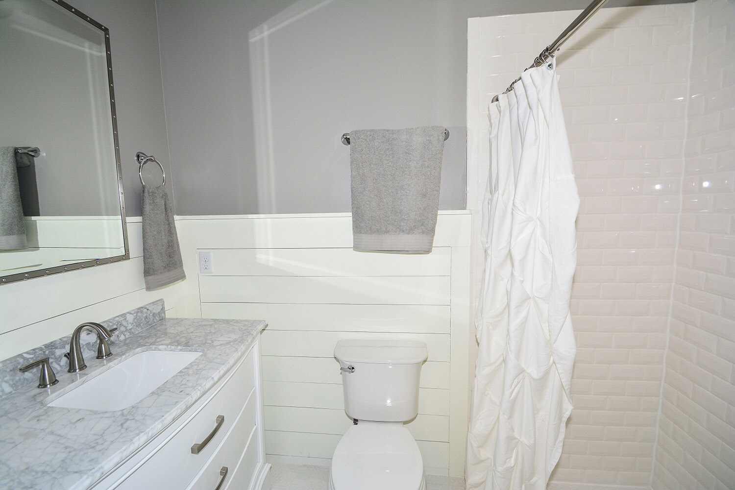 Primary full bathroom - 1449 Fletcher Avenue