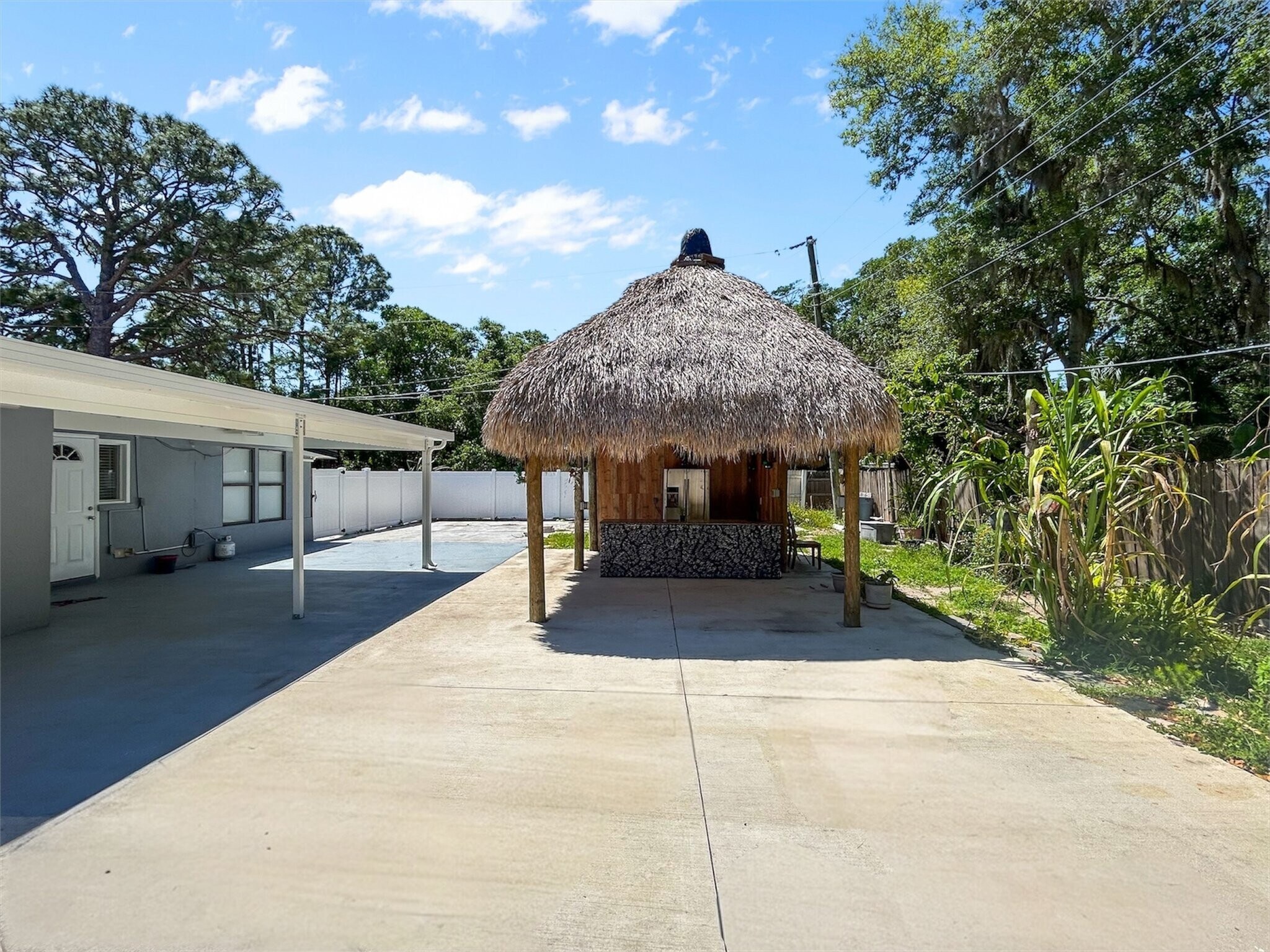 Building Photo - 3675 Prudence Dr