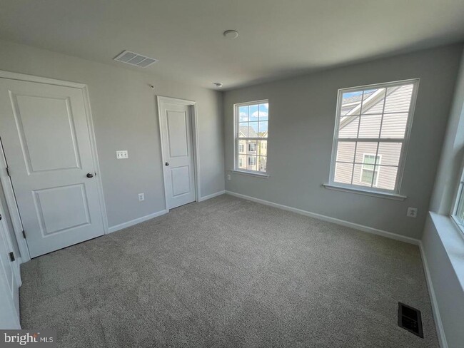 Building Photo - 8269 Knight Station Way