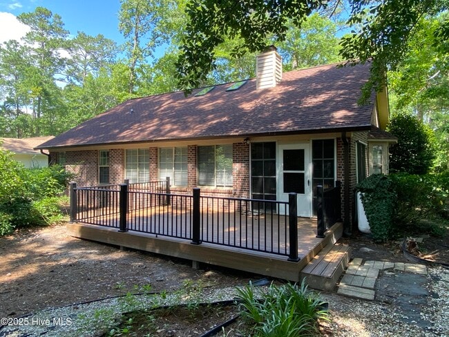 Building Photo - 8 Sand Dollar Dr