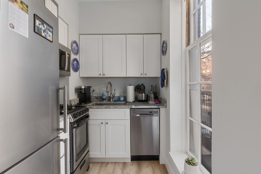 Building Photo - 21 Bowdoin St