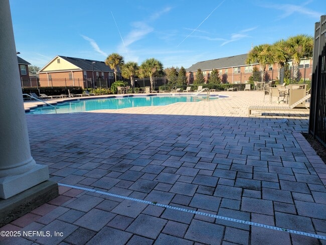 Building Photo - 1491 Fieldview Dr