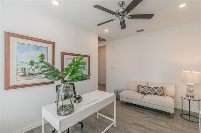 Building Photo - 2549 Birchcrest Dr