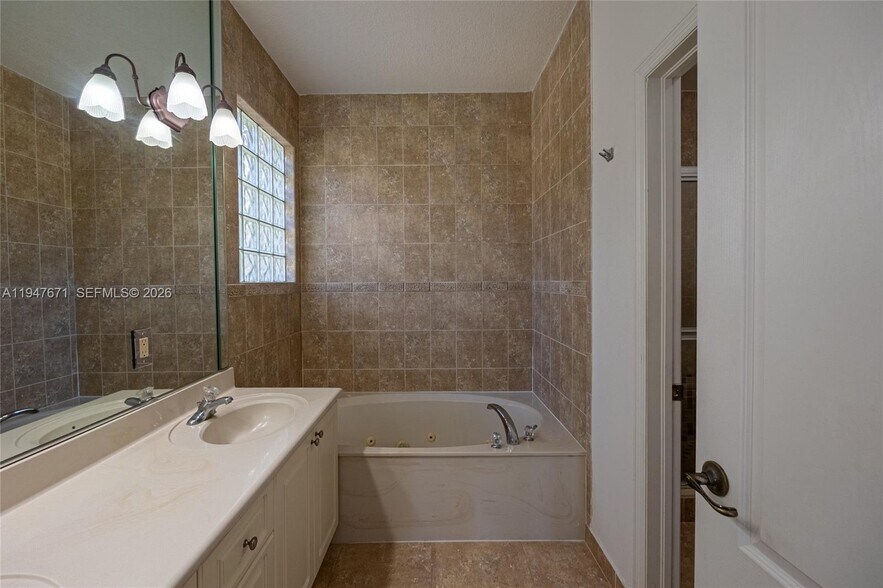 Building Photo - 11851 SW 80th Ter