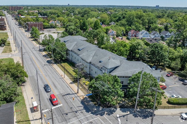 Aerial Context - Glenhaven Apartments